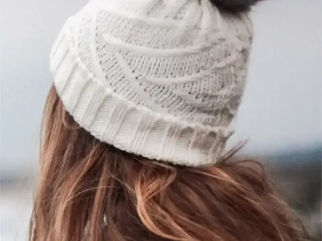 Serene Sunshine Cap